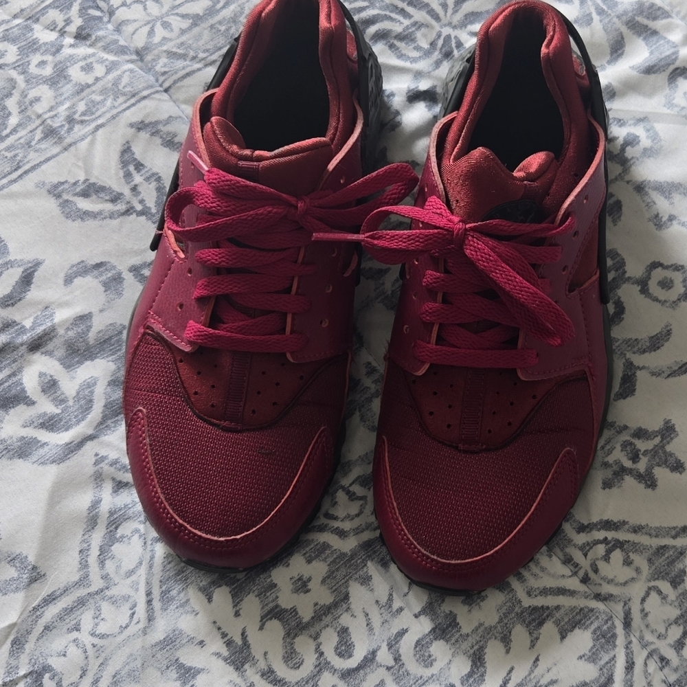 Rare! Nike Air Huarache Run Womens Lace Up Red Black Running Shoes Size 8